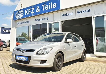 Hyundai i30 Klima 50.000km 8x bereift