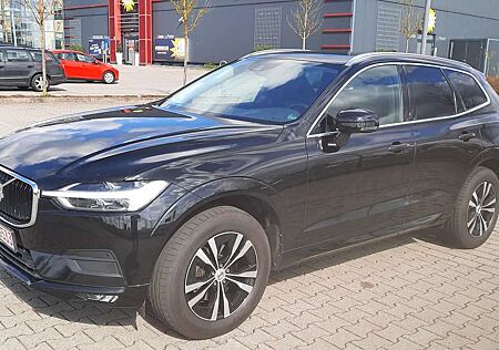 Volvo XC 60 XC60 B4 D Geartronic Momentum Pro,LED,TLeder,Navi,AHK