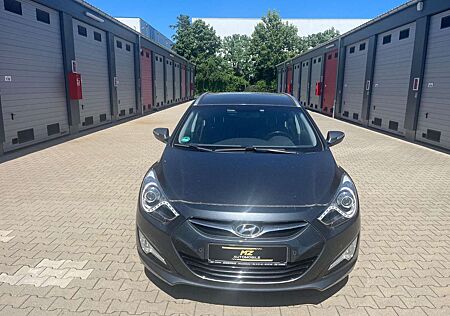 Hyundai i40 cw FIFA World Cup Edition 1Hand 134Ps