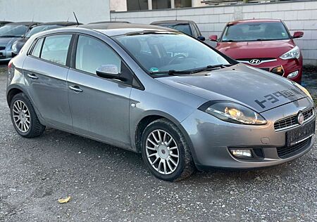 Fiat Bravo 1.4 16V T JET Dynamic -Navi -Klimaauto.