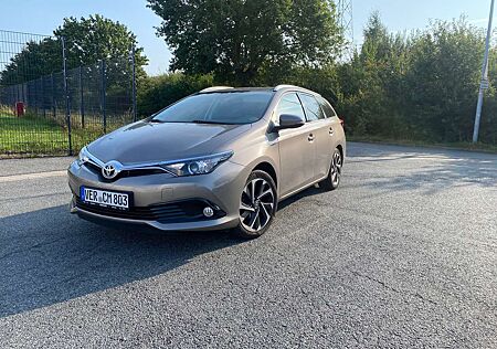 Toyota Auris 1.2 Turbo Touring Sports Design Edition