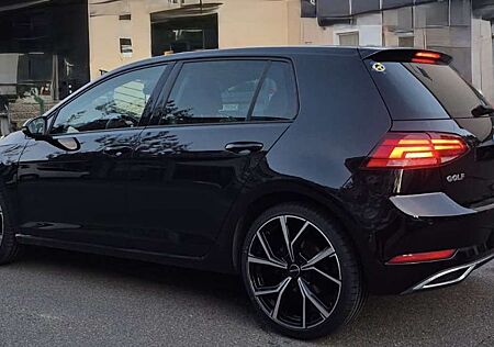 VW Golf Volkswagen 2.0 TDI DSG HIGHLINE LED PANO ACC LANE
