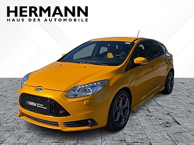 Ford Focus ST CAM*LED*NAVI*SHZ*SYNC*2xKlima*BiXenon