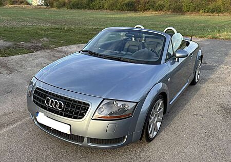 Audi TT Roadster 1.8 T - S-Line - Scheckheft - TOP