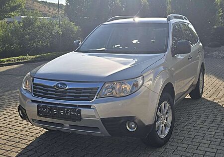 Subaru Forester Forester 2.0X, Tüv Kupplung, Zahnr. Neu, AHk 2000KG, LPG Teleflex, Panorama, Klima, Scheckheft gepflegt, Neu Allwetterrei