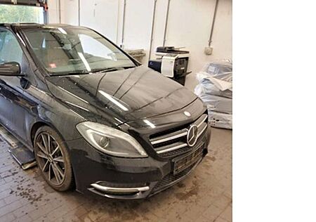 Mercedes-Benz B 180 Sports Tourer SPORT-PAKET NAVI NIGHT LEDER