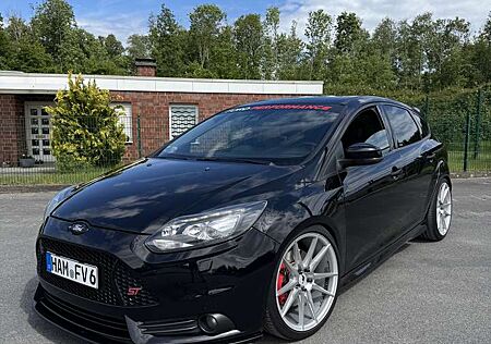 Ford Focus 2.0 EcoBoost ST 250 PS|Bilstein|Maxton