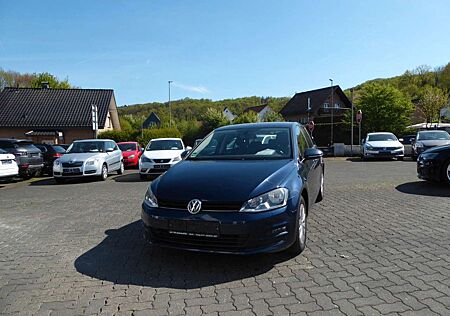 VW Golf Volkswagen VII Lim. Trendline BMT