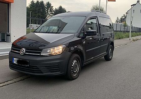 VW Caddy Volkswagen dsg 1,6 Diesel Behindertengerecht mit Rampe