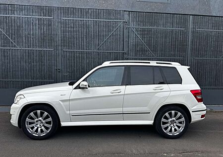 Mercedes-Benz GLK 250 CDI BlueEffi.4Matic,Leder,Panorama,AHK