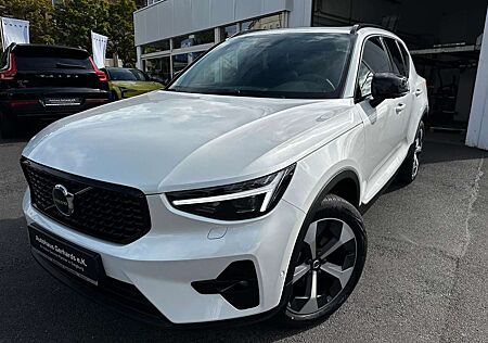 Volvo XC 40 XC40 B3 Plus Dark AHK,Pano,360°,BLIS,ACC,Leder