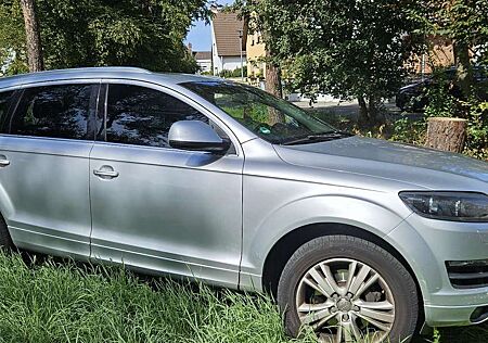 Audi Q7 3.0 TDI DPF clean diesel quattro tiptronic