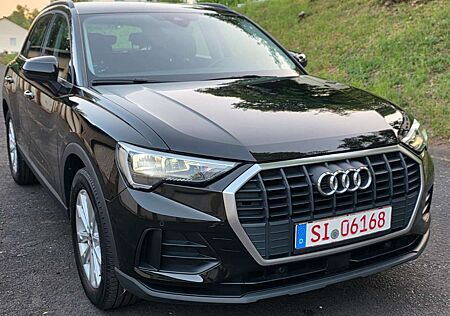 Audi Q3 35 TFSI. 1Hand, Virtual, Assist, Klima,Sthz
