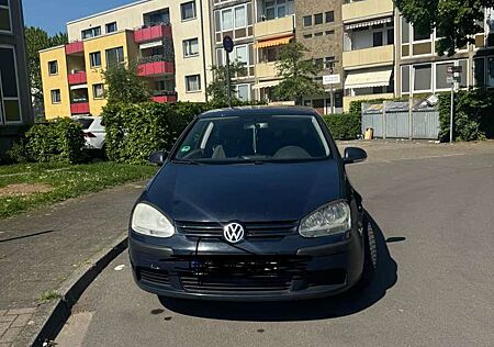 VW Golf Volkswagen Trendline