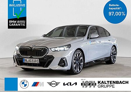 BMW i5 eDrive 40 M-Sport Pro PANO AHK HUD 360°