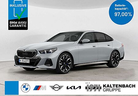 BMW i5 eDrive40 M-Sport Pro PANO AHK HUD 360° LED