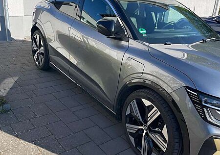 Renault Megane E-Tech EV60 220hp optimum charge Iconic