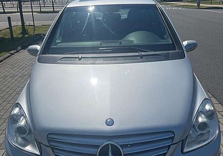 Mercedes-Benz B 200 Turbo Autotronic