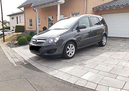 Opel Zafira 1.8 Design Edition