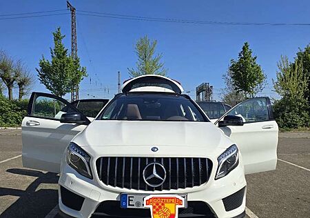 Mercedes-Benz GLA 200 7G-DCT AMG Line
