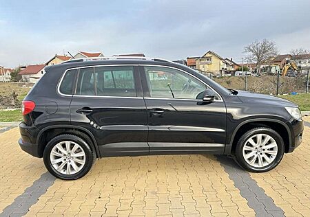 VW Tiguan Volkswagen 2.0 TDI DPF 4Motion Sport