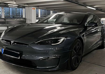 Tesla Model S Plaid