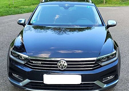 VW Passat Alltrack Volkswagen 2.0 TSI (BMT) 4Motion DSG