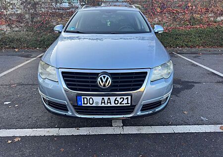 VW Passat Variant Volkswagen 2.0 TDI DPF DSG Comfortline