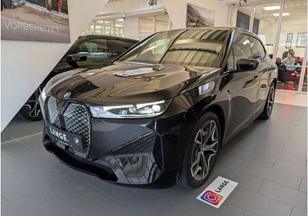 BMW iX gebraucht kaufen BMW iX 50 LASER PANO 2Achs AHK SPORT 360