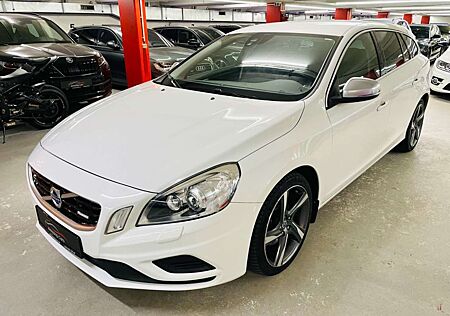 Volvo V60 2.0 D4 Kombi R-Design Navi|Xenon|teil-Leder