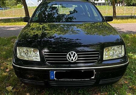 VW Bora Volkswagen Variant 2.0