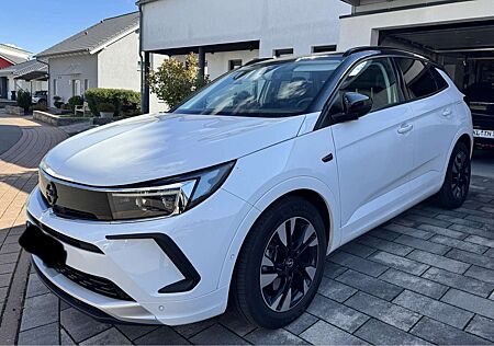 Opel Grandland X Ultimate Plug-in-Hybrid + Winterreifen
