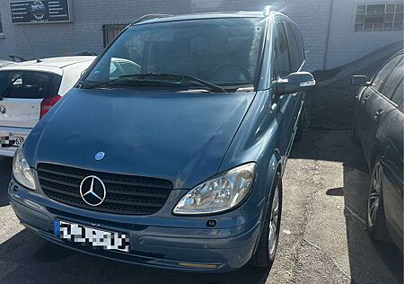 Mercedes-Benz Viano 2.2 CDI extralang (639.815), Automatik, 8-Sitze,