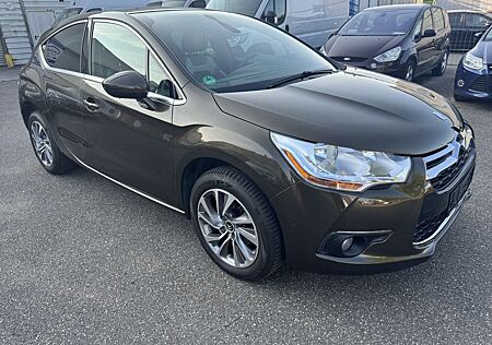 Citroën DS4 Citroen SoChic Teilleder Navi. TÜV Neue