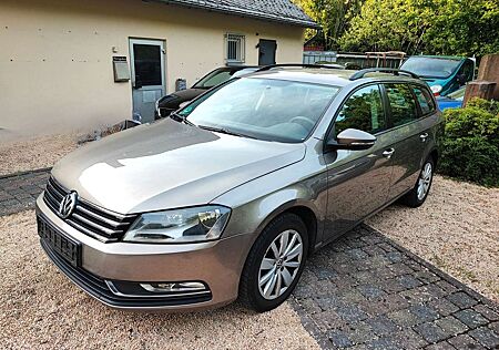 VW Passat Variant Volkswagen Trendline/NAVI/TEMPOMAT/PDC/S.HZ.