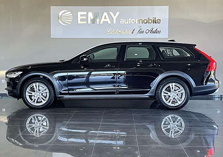 Volvo V90 Cross Country AWD /Navi/LED/Leder/