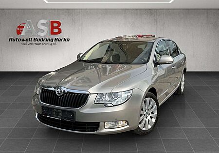 Skoda Superb Elegance DSG*Leder*Navi*Xenon*Schiebedach