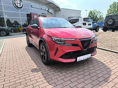 Alfa Romeo Junior Ibrida 1.2 VGT 48V-Hybrid 107 kW Q4