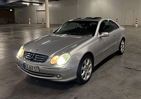 Mercedes-Benz 320