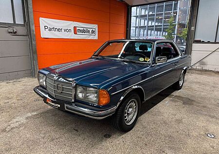 Mercedes-Benz CE 230 230CE W123 Automatik Velours Colour 1.Hand 51TKM