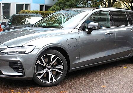 Volvo V60 R Design Plug-In Hybrid AWD Vollausstattung