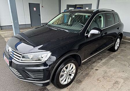 VW Touareg Volkswagen V6 TDI BMT/Start-Stopp 4Motion*BI-XENON*AHK*SHZ*