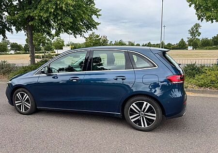 Mercedes-Benz B 200 B-Klasse 7G-DCT Progressive