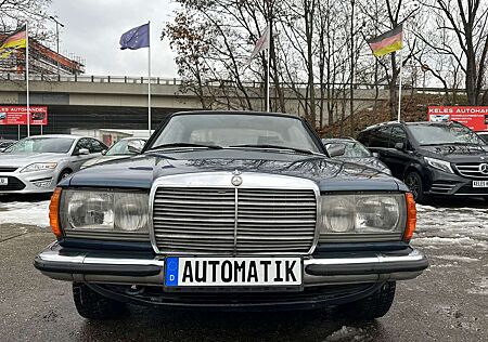 Mercedes-Benz 230 C OLDTIMER