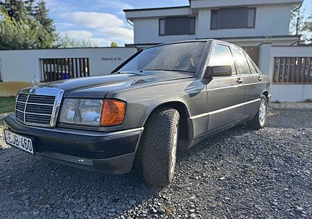 Mercedes-Benz 190 E 2.0