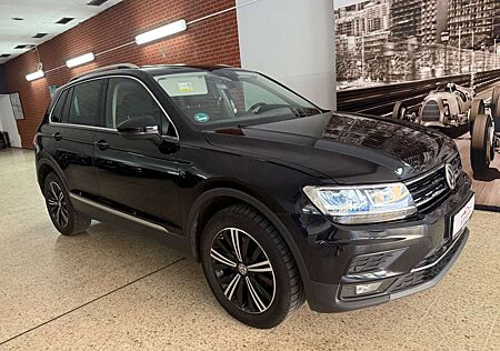 VW Tiguan Volkswagen Highline *Panorama-Dach*AHK*LED*