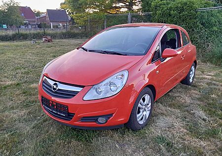 Opel Corsa mit Alufelgen, Klimaanlage, ESP, ABS, CD-Radio