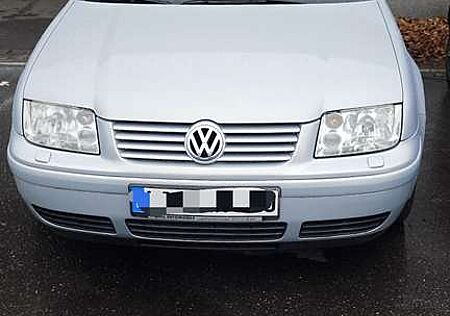 VW Bora Volkswagen 1.6 Highline
