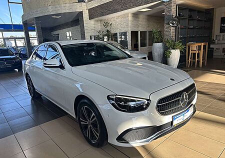 Mercedes-Benz E 220 d*Avantgarde*LED*Navi*dig.Cockpit*SHZ*PDC