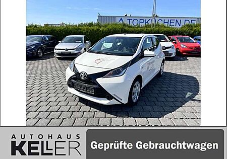 Toyota Aygo (X) x-play